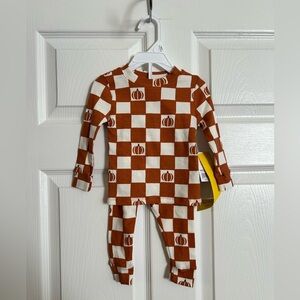Little Co by Lauren Conrad Orange & white pumpkin 2 piece pajamas NWT